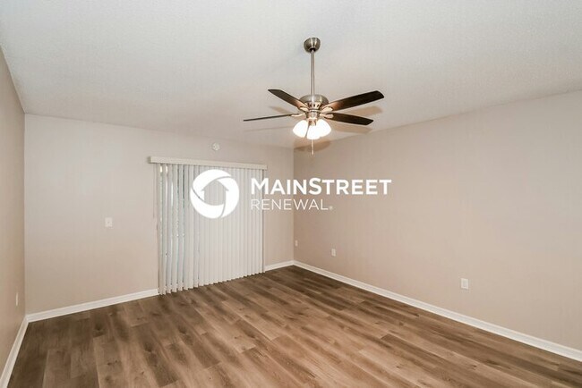 Building Photo - 3 Bedroom Pet-Friendly Home in jacksonville, FL with Main Street Renewal