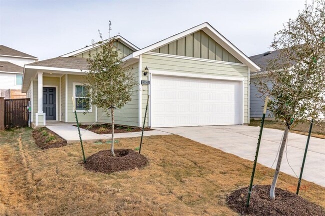 Building Photo - 11801 Murano Dr