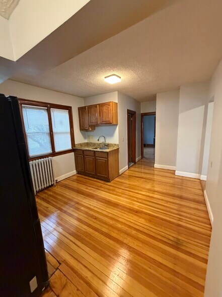 Building Photo - 23 Harbison Ave