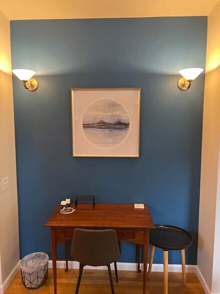 Work Space - 4135 Chilberg Ave SW