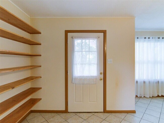 Building Photo - 1600 San Juan Dr