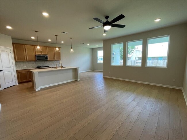Building Photo - 270 Grand Teton Dr