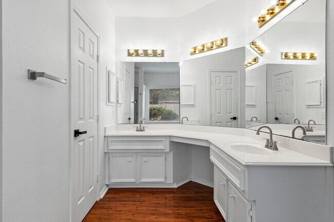 Building Photo - 16202 Lasting Light Ln