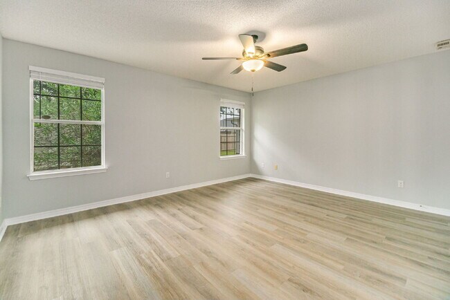 Building Photo - Beautiful property in highly desirable Lilian Woods Subdivision!