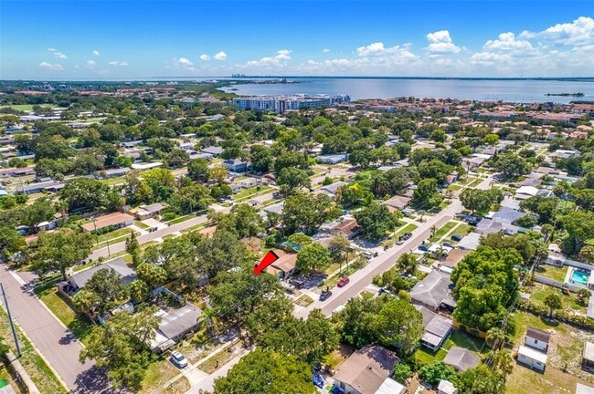 Building Photo - 4704 W Wyoming Ave