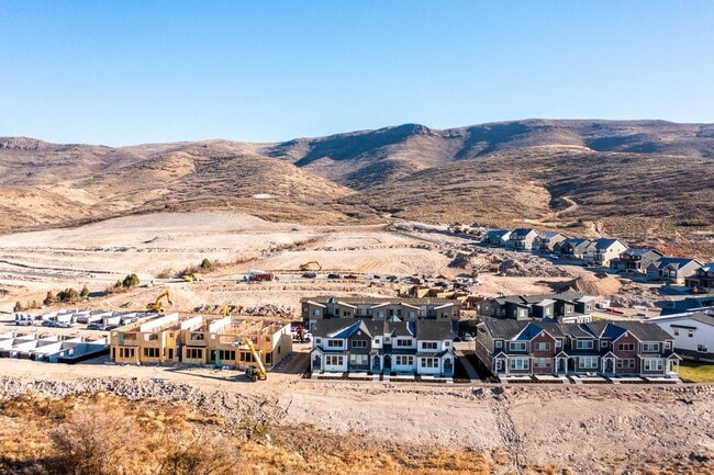 Building Photo - Recently Built Heber City Rental – Bright,...