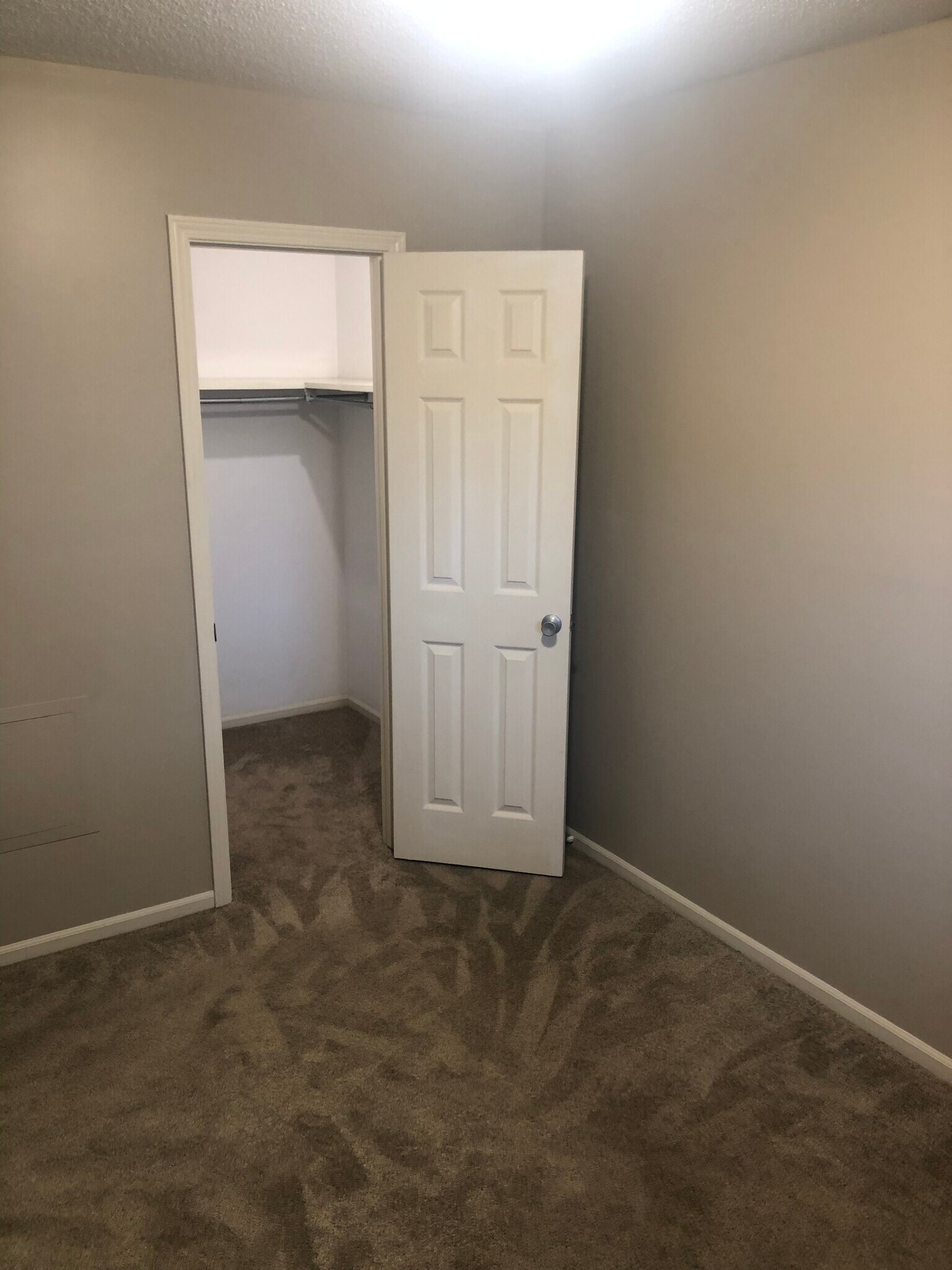 Building Photo - 642 Arbor St