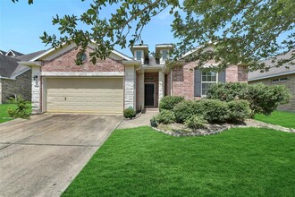 Building Photo - 16622 River Wood Ct