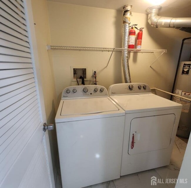 Building Photo - 1301 Plymouth Rd