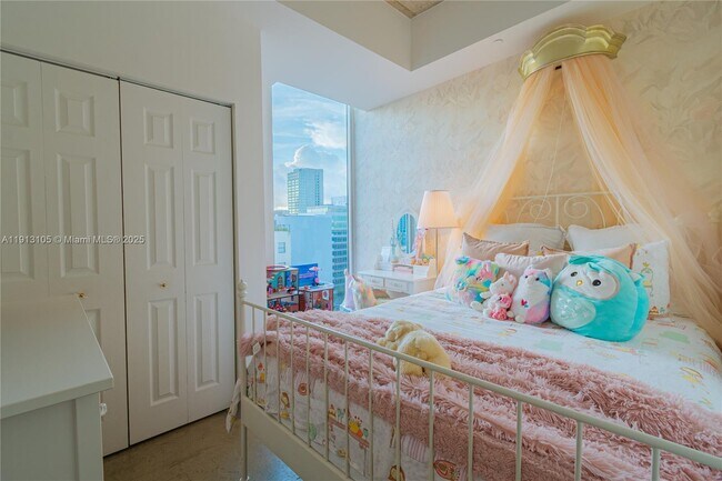 Building Photo - 151 SE 1st St