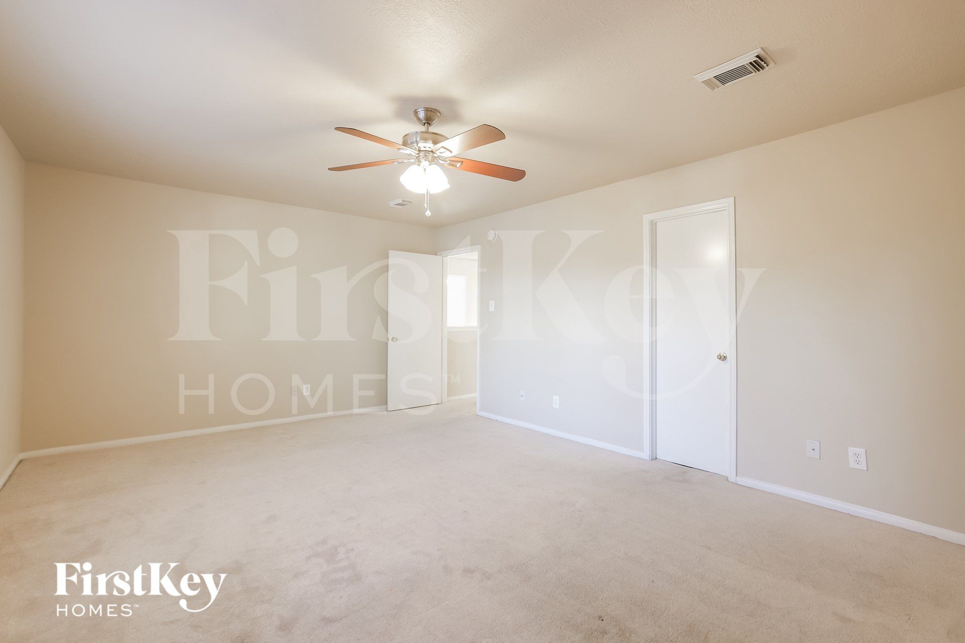 Building Photo - 19931 Arrowsmith Dr