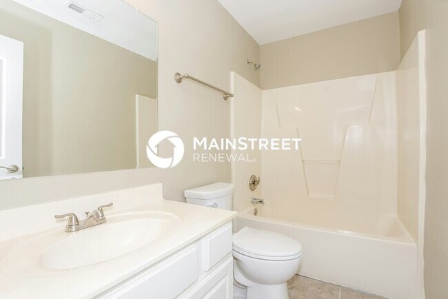 Building Photo - 3 Bedroom Pet-Friendly Home in Huntersville, NC with Main Street Renewal