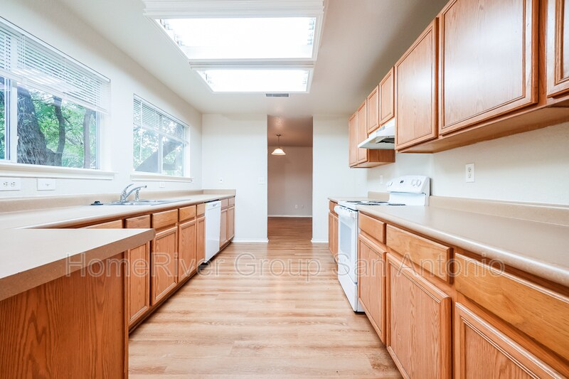 Building Photo - 10611 Manor Creek