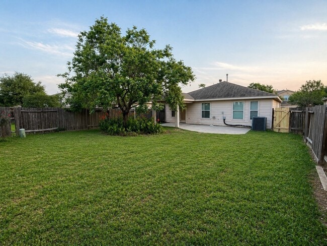Building Photo - 29551 S Legends Bend Dr