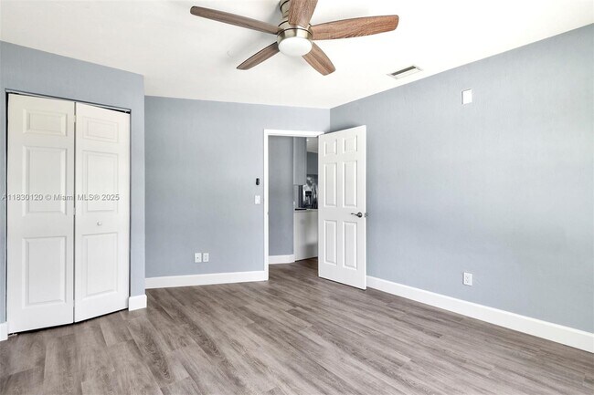 Building Photo - 781 Little Pine Dr