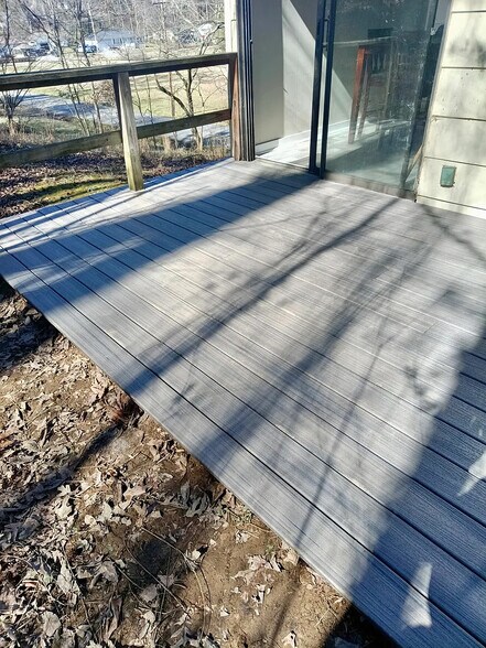 Building Photo - 306 Crisman St