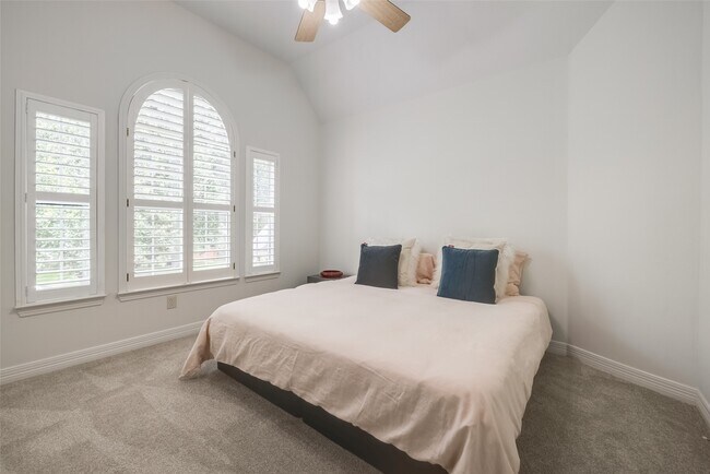 Building Photo - 5710 Cielio Bay Ct