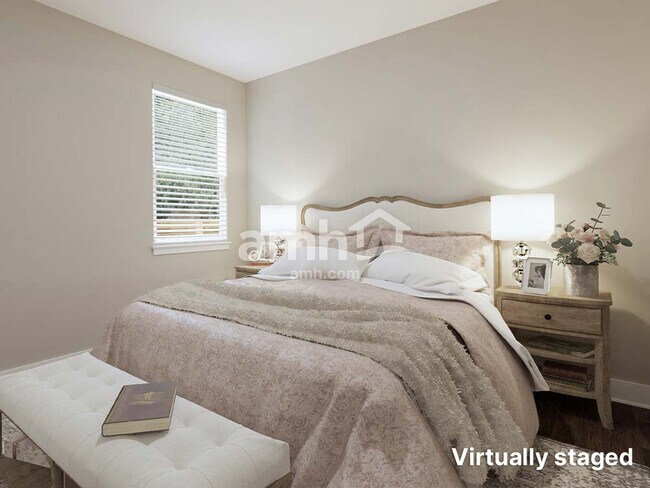 Building Photo - 909 Headland Wy