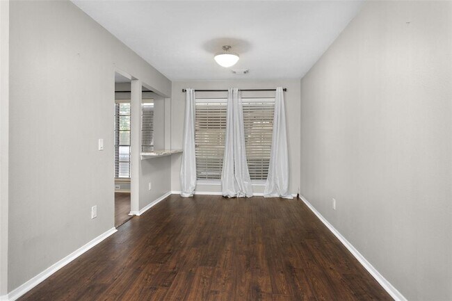 Building Photo - 16042 Glenbrook Knoll Ln