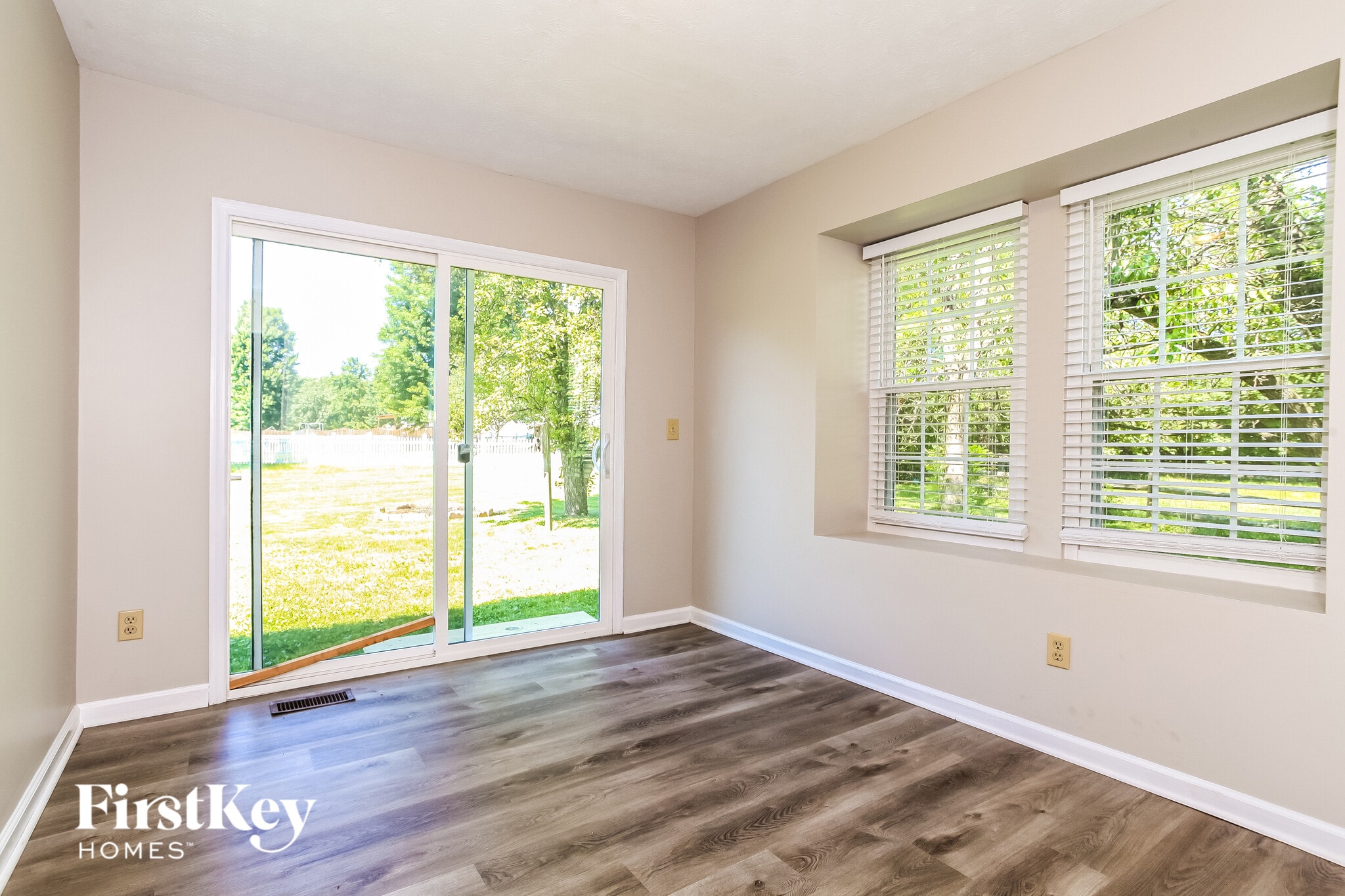 Building Photo - 2320 Firth St