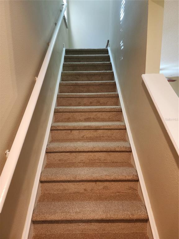 Building Photo - 15924 Fishhawk Creek Ln