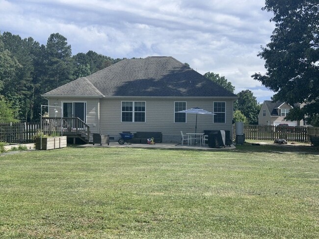 Building Photo - Queenswood Rental in Elizabeth City