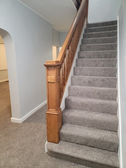 Entry - 2258 Almont St