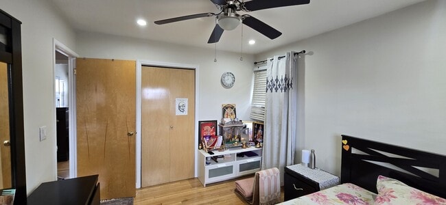 Building Photo - 35 Universal Ave