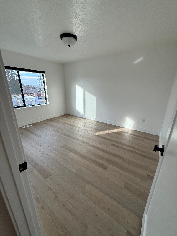 Building Photo - 43 N 100 E