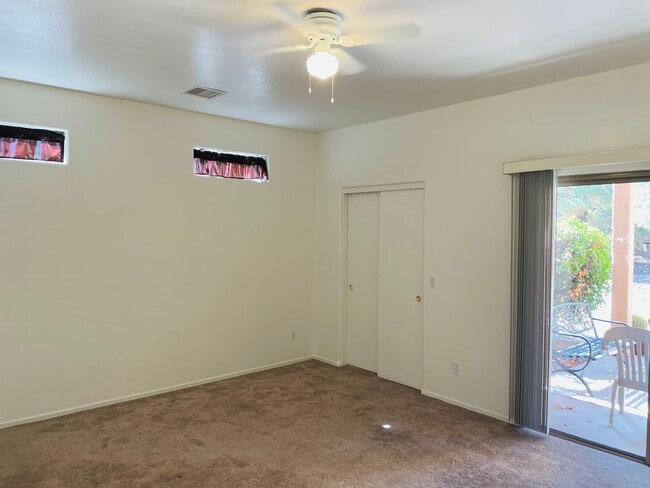 Building Photo - Cottonwood Square/Commons MOVE-IN SPECIAL