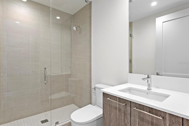 Building Photo - 275 1st Ave S