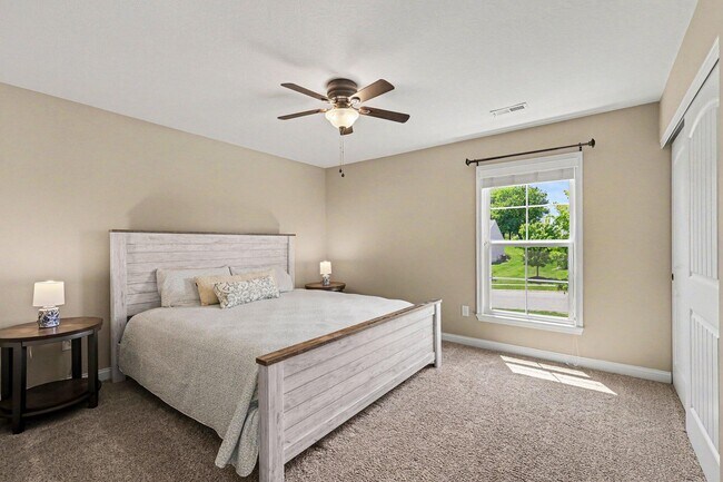 Building Photo - 1332 Woodlawn Ct