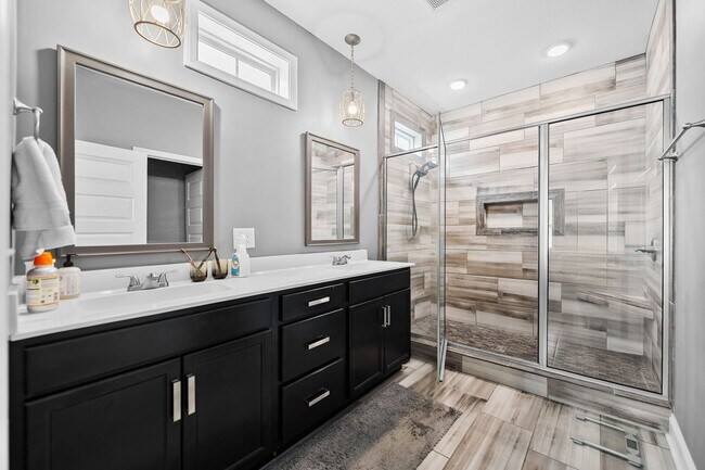 Building Photo - 1116 Eagle's View Dr