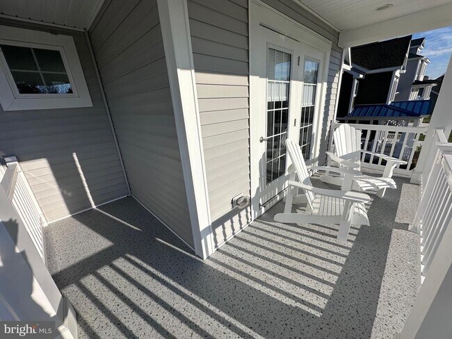 Building Photo - 33842 Darlington St