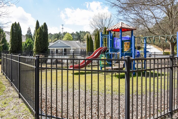 Building Photo - 2722 Groovers Lake Point