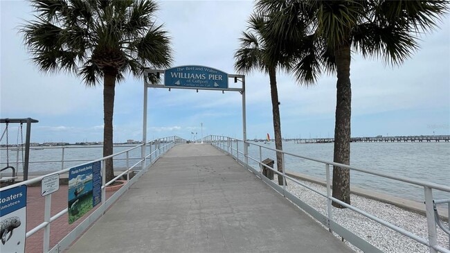 Building Photo - 5120 24th Ave S