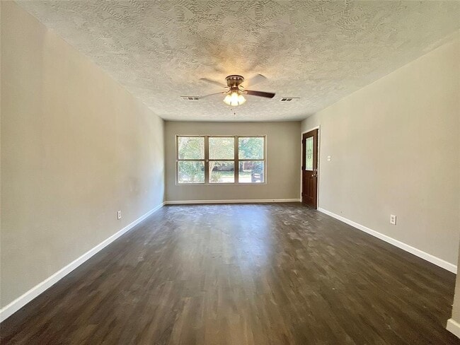 Building Photo - 8626 Greiner Dr