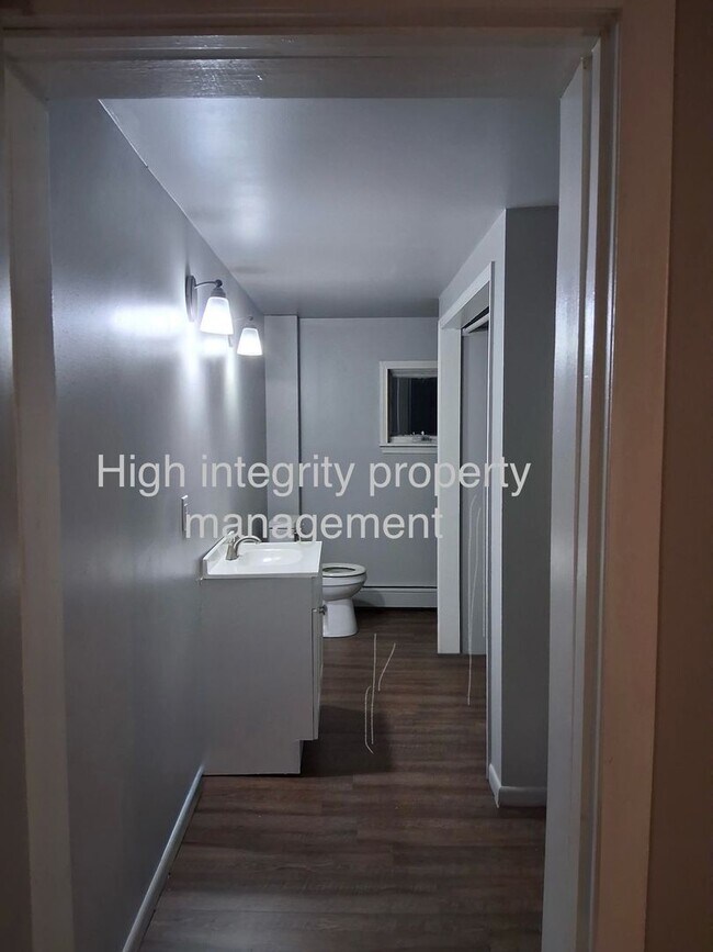 Building Photo - Property 013