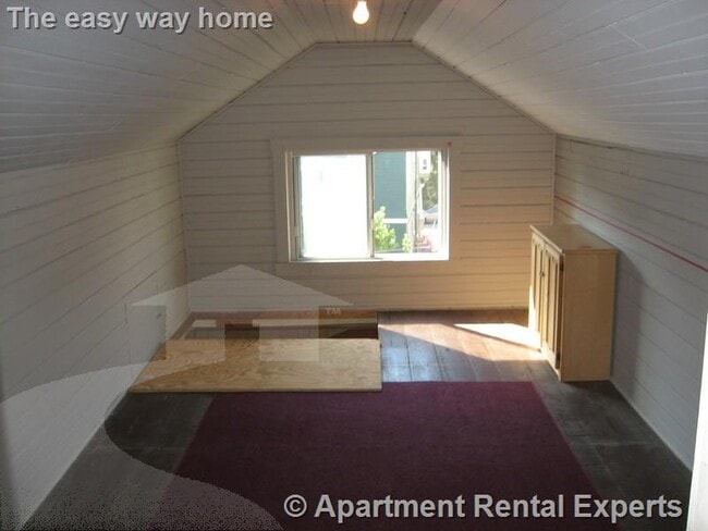 Building Photo - 34 Leonard St