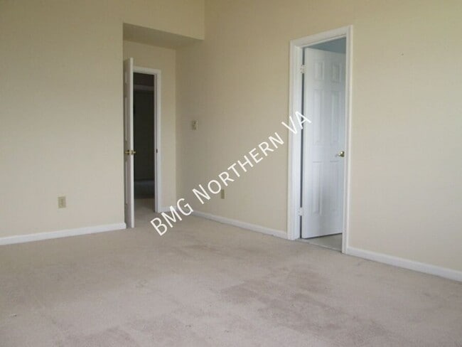 Building Photo - 21108 Twinridge Square
