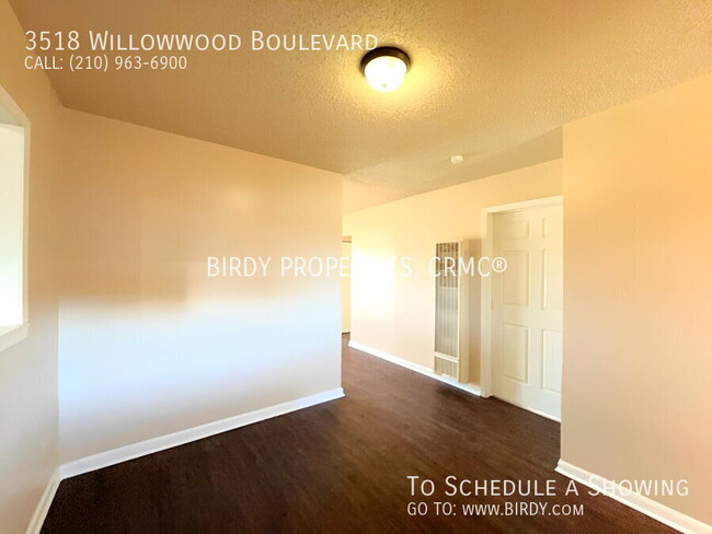 Building Photo - "Charming 2-Bed, 2-Bath Oasis on Willowwoo...