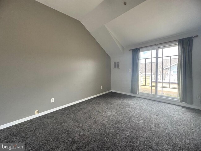 Building Photo - 1322 N Danville St