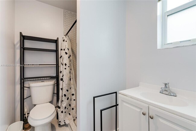 Building Photo - 1238 NW 57th St