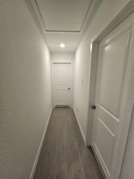 Building Photo - 28751 Texas Plns Dr