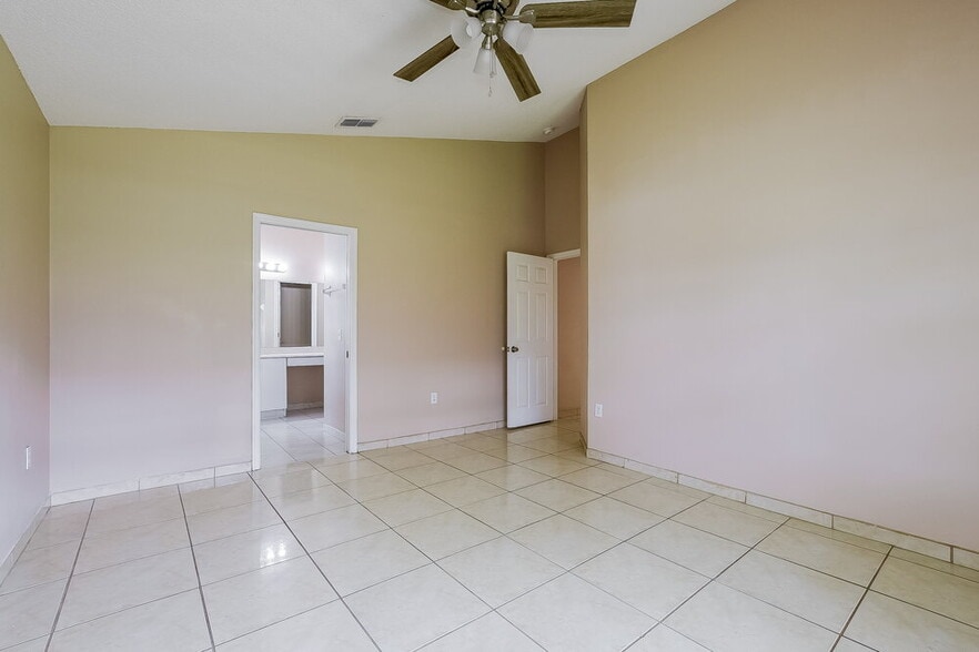 Building Photo - 3237 Harpers Ferry Ct