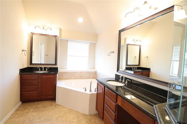 Building Photo - 2461 Embleton Dr