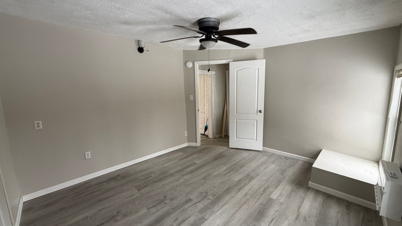 Building Photo - 235 E Main St