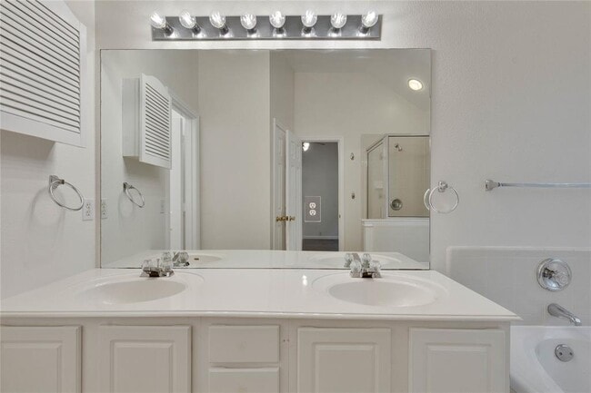 Building Photo - 10932 Mint Julep Dr