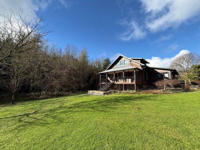 Building Photo - Monroe Four Bedroom on Acreage - Rare Find! $500 Off Move In Costs