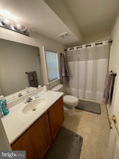 Building Photo - 838 Chestnut Tree Dr